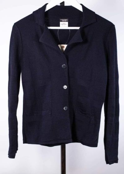 Null CHANEL UNIFORM - Blue cotton and rayon CARDIGAN, closed by three buttons. S&hellip;