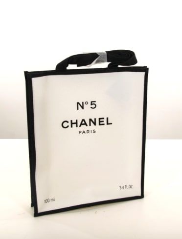 CHANEL - TOTE BAG made of white cotton, with a perfume b…