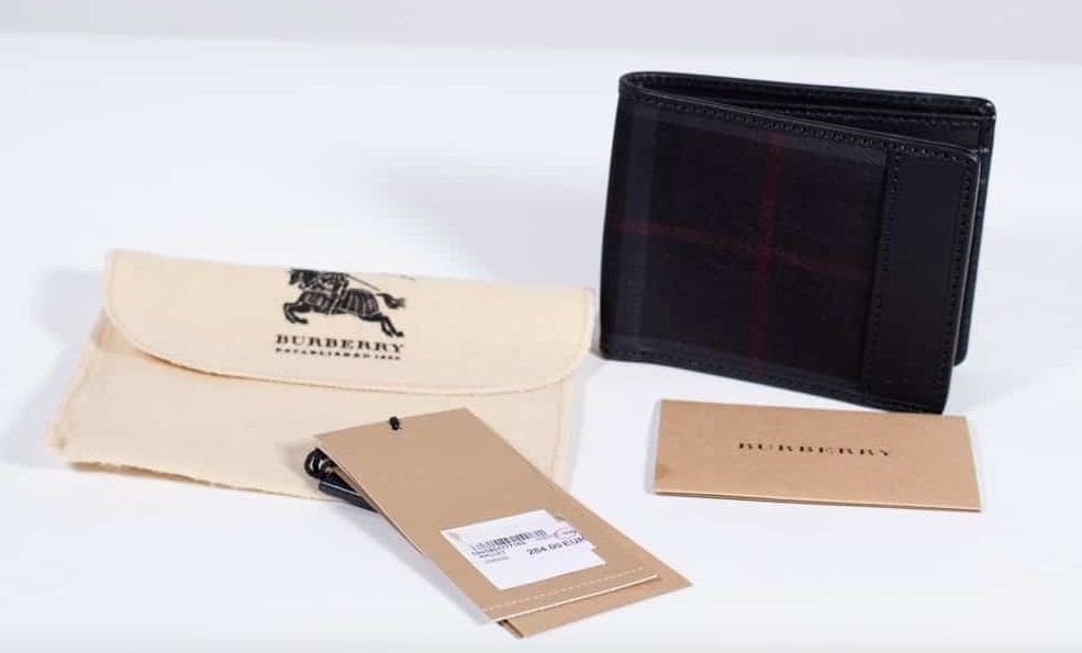 Null BURBERRY - Leather and polyamide tartan check wallet. Size : 8,5 x 10,5 cm &hellip;