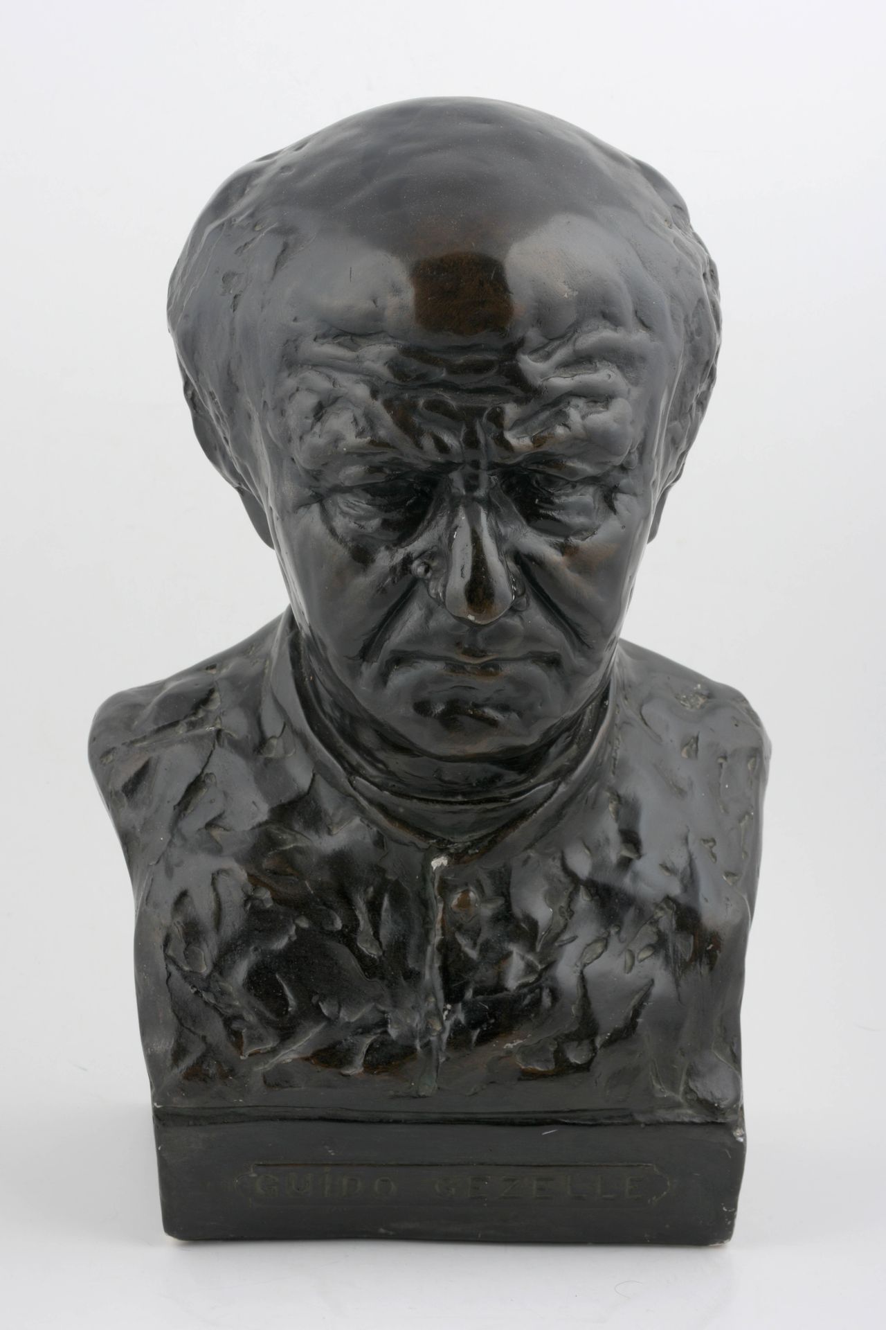 DE MAESTTE Bust of Guido Gezelle

(1921?) Plaasteren bust. Ca. 45 x 29 cm. Beper&hellip;