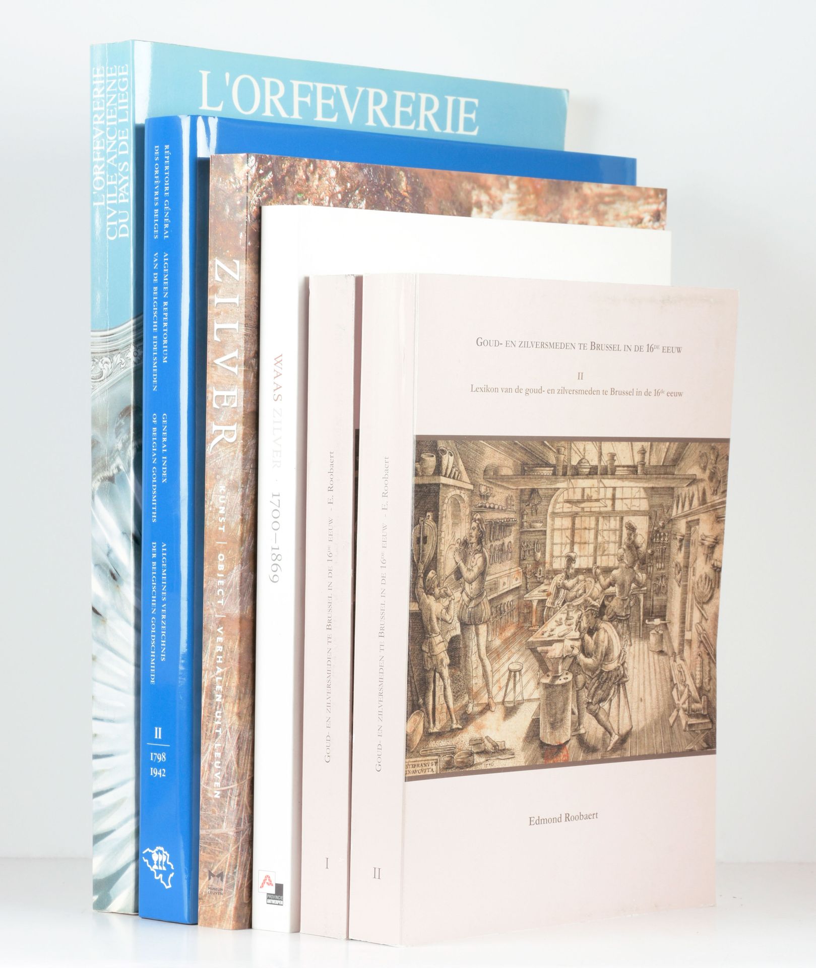 ROOBAERT, Edmond Goud- en zilversmeden te Brussel in de 16de eeuw

2 vol. In-4°,&hellip;