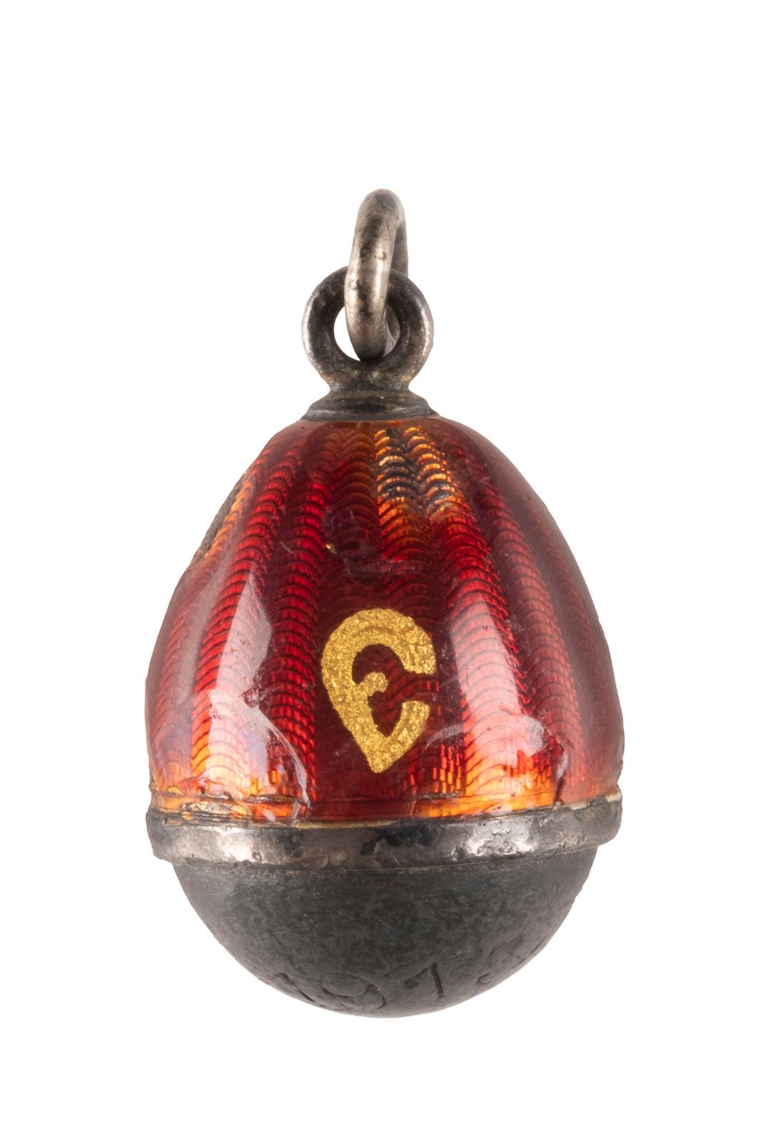 AN EGG PENDANT WITH A BULLET FROM THE WORLD WAR I 第一次世界大战中的子弹蛋挂件 俄罗斯，日期为1913年 子弹&hellip;