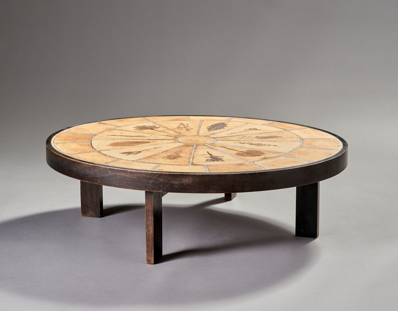 Null Roger CAPRON (1922-2006).
Circular coffee table in ceramic with radiant dec&hellip;