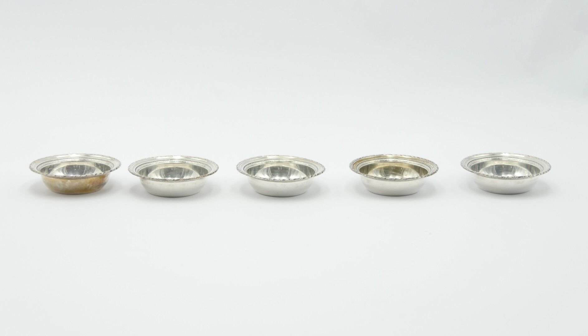 Null BIGELOW KENNARD - 20th century 

Set of five silver bowls 925/1000e 

Weigh&hellip;