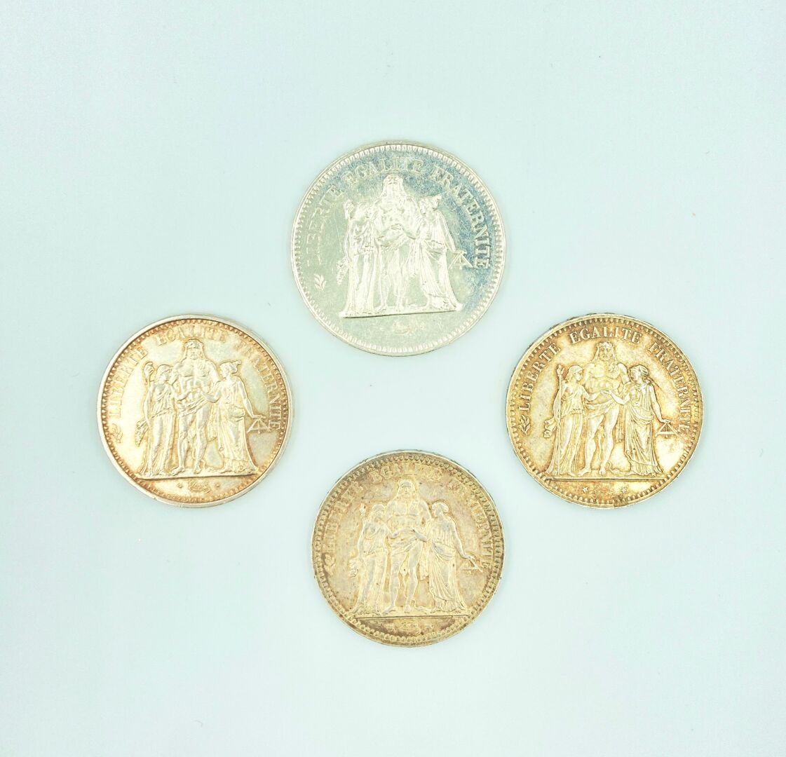 Null FRANCE - XIXe et XXe siècle 

Lot de 4 pièces en argent comprenant :

- 1 p&hellip;