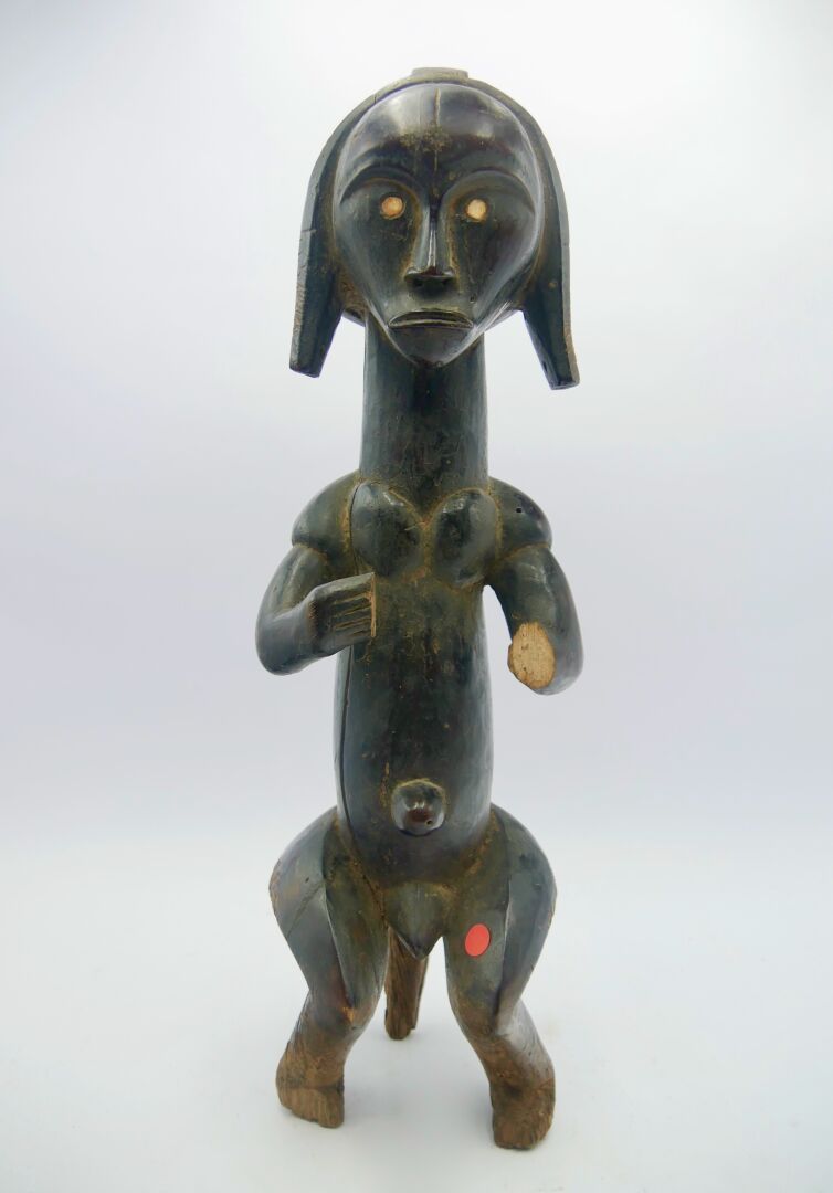 Null Statue de type Fang, Gabon

Bois à patine brun noir, accidents

H. : 51 cm.