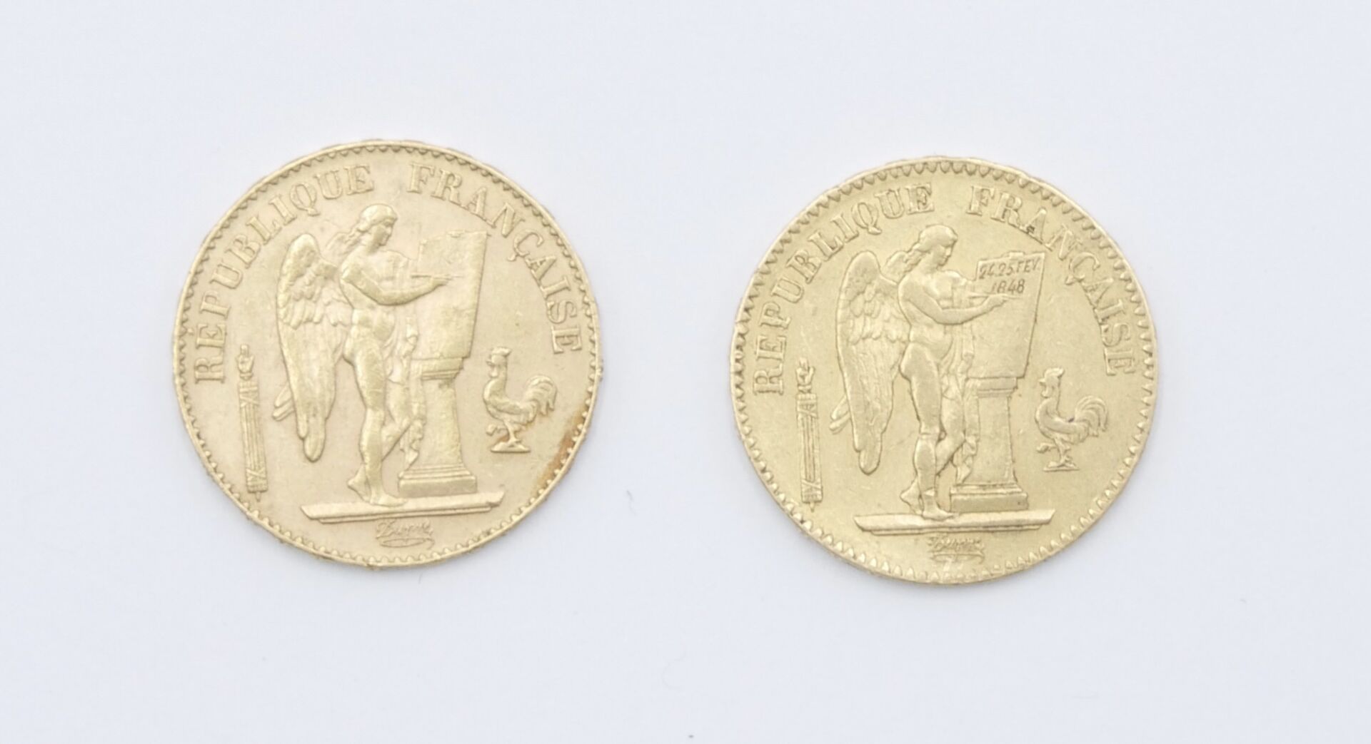 Null FRANCIA - Siglo XIX 

Dos monedas de 20 francos en oro 900/1000e con genio,&hellip;