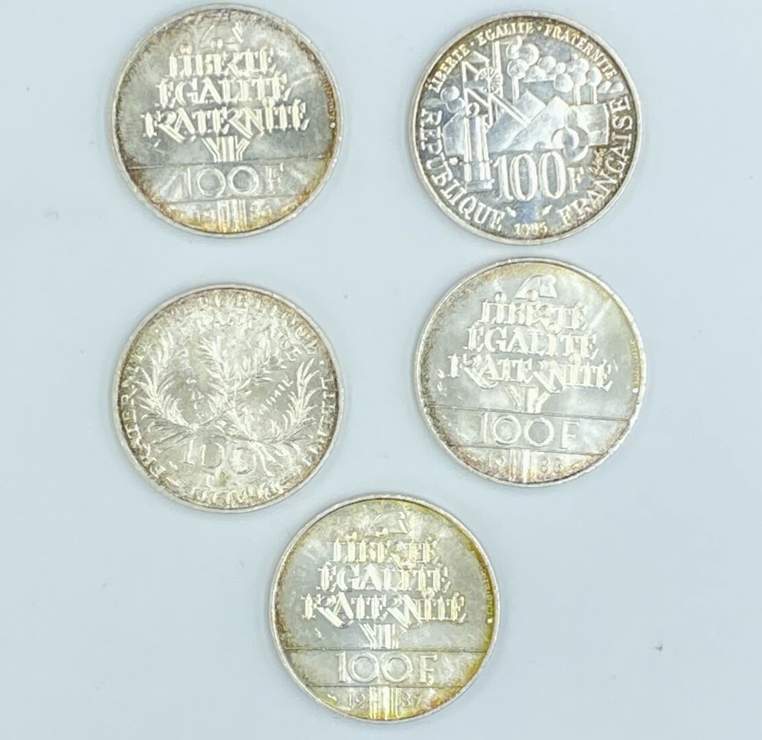 Null FRANCE - XXth century 

Lot of five 100 francs silver coins: 

- Marie Curi&hellip;