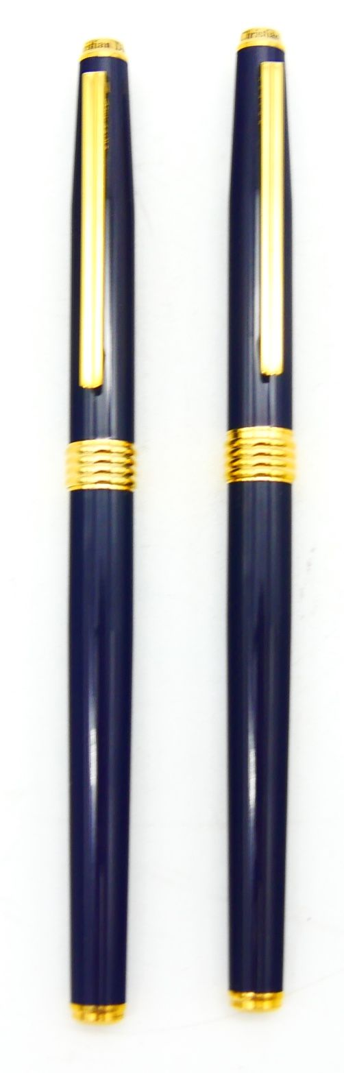 Null Christian DIOR 

Set di penna stilografica e penna a sfera in metallo dorat&hellip;