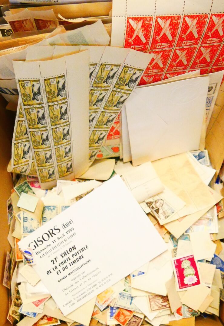 Null 法国 - 欧洲 - 世界 - 20世纪

一批重要的约一千枚邮票，不同的状态：带版或注销。

按原样出售