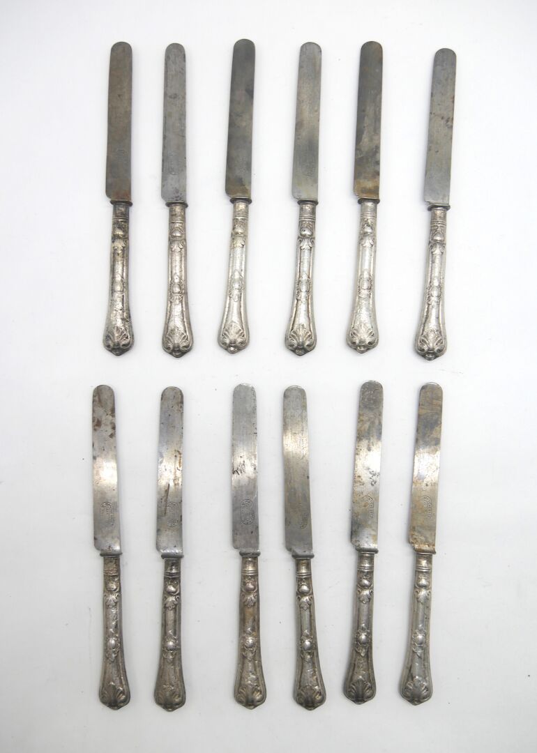 Null FRANCE - XIXth century

Suite of twelve small knives with handle in silver &hellip;
