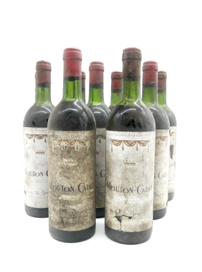 Null MOUTON CADET 

9 bottles Mouton Cadet La Bergerie 1976

7 bottles high shou&hellip;