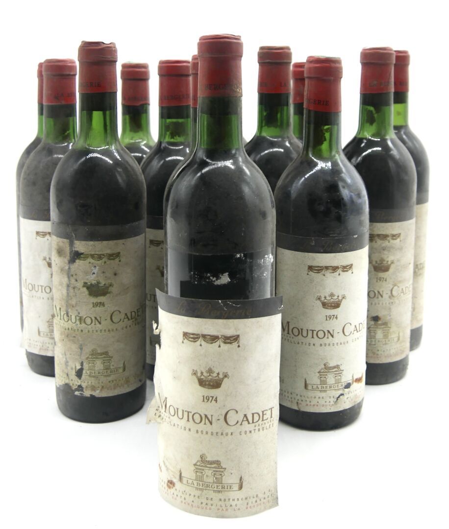 Null MOUTON CADET 

13 bottles Mouton Cadet La Bergerie 1974

8 bottles very hig&hellip;