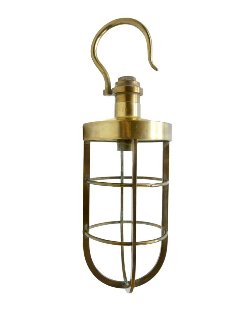 Null TRAVAIL MODERNE

Lampe de marine à suspendre en laiton doré, avec crochet 
&hellip;