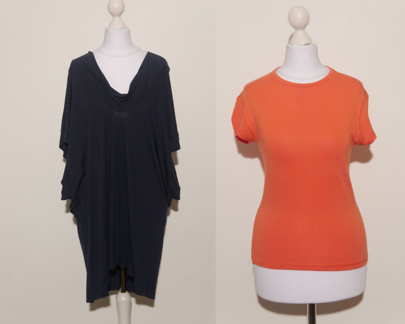 Null LENNY 
Lot including :
- Large short-sleeve batwing top in navy blue viscos&hellip;