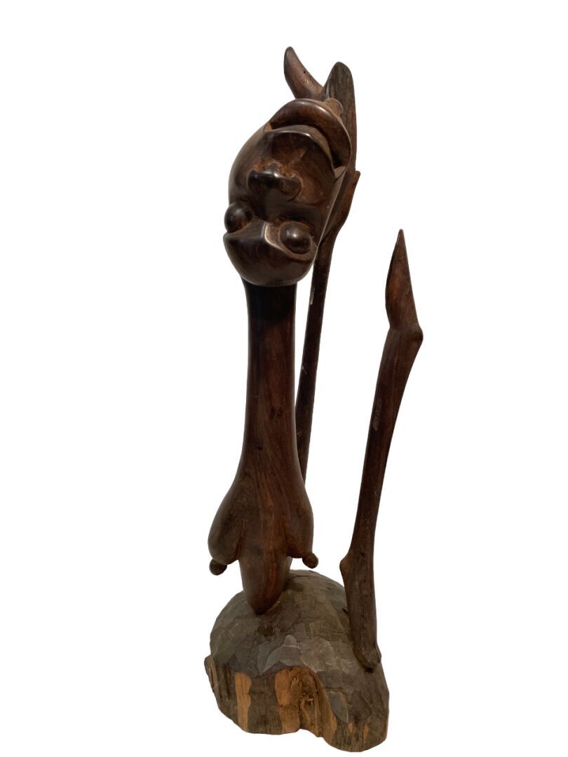 Null AFRIQUE 
Sculpture excentrique de type Afrique
Composition abstraite
Bois à&hellip;