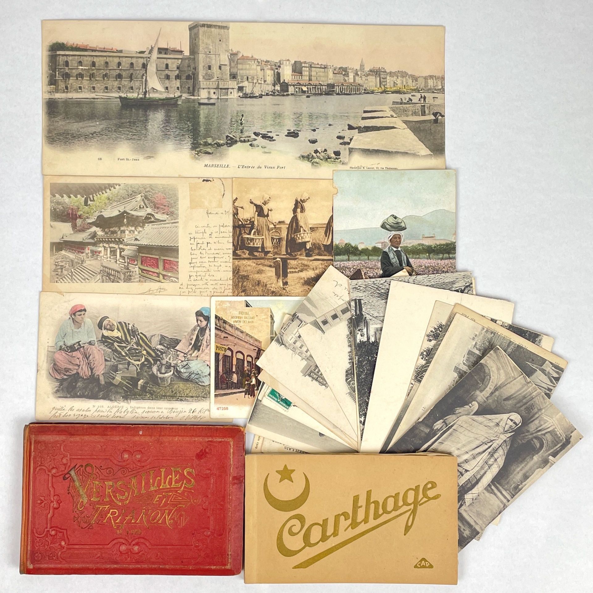 Null POSTCARDS 
Set of twenty-five miscellaneous photographic postcards. Subject&hellip;