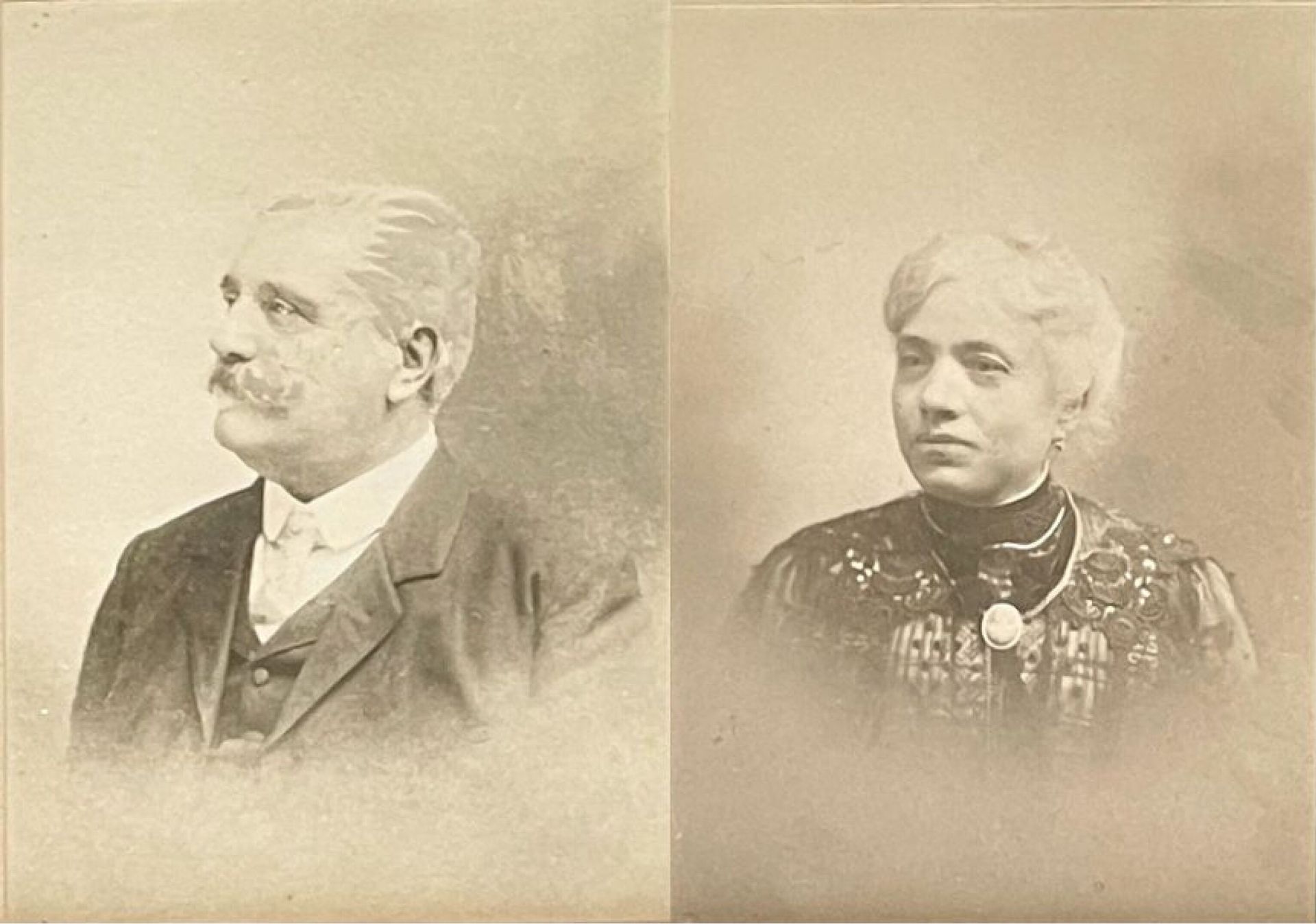 Null VERS 1910 
Paire de portraits d'un couple 
Tirages rehaussés
Encadrés
Dim. &hellip;