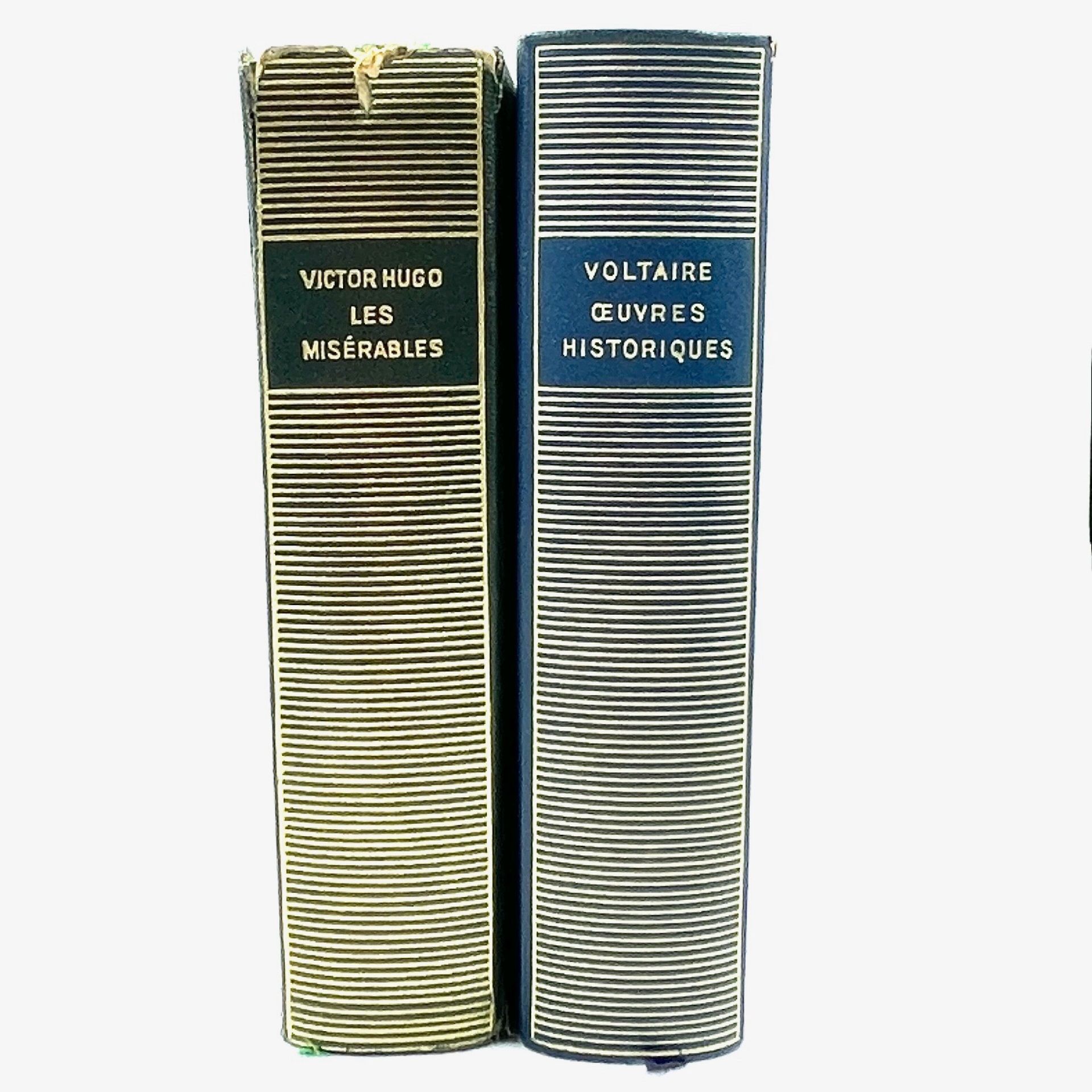 Null Victor HUGO and VOLTAIRE - BIBLIOTHÈQUE DE LA PLÉIADE 
Set of 2 books: 
- V&hellip;