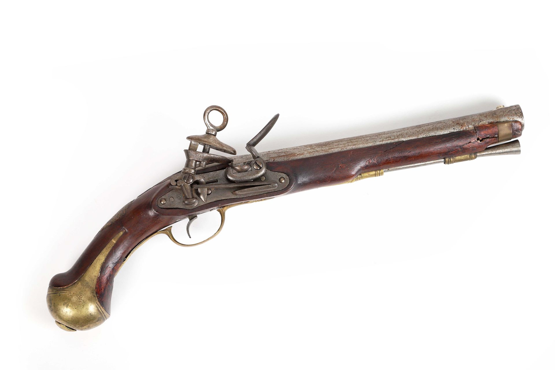Null 
西班牙骑兵军官的燧发枪，归属于国王的保镖。




枪管上刻有 "CAVa DEL CUERPO DEL REI"，盖有印章。Miquelet锁。黄&hellip;