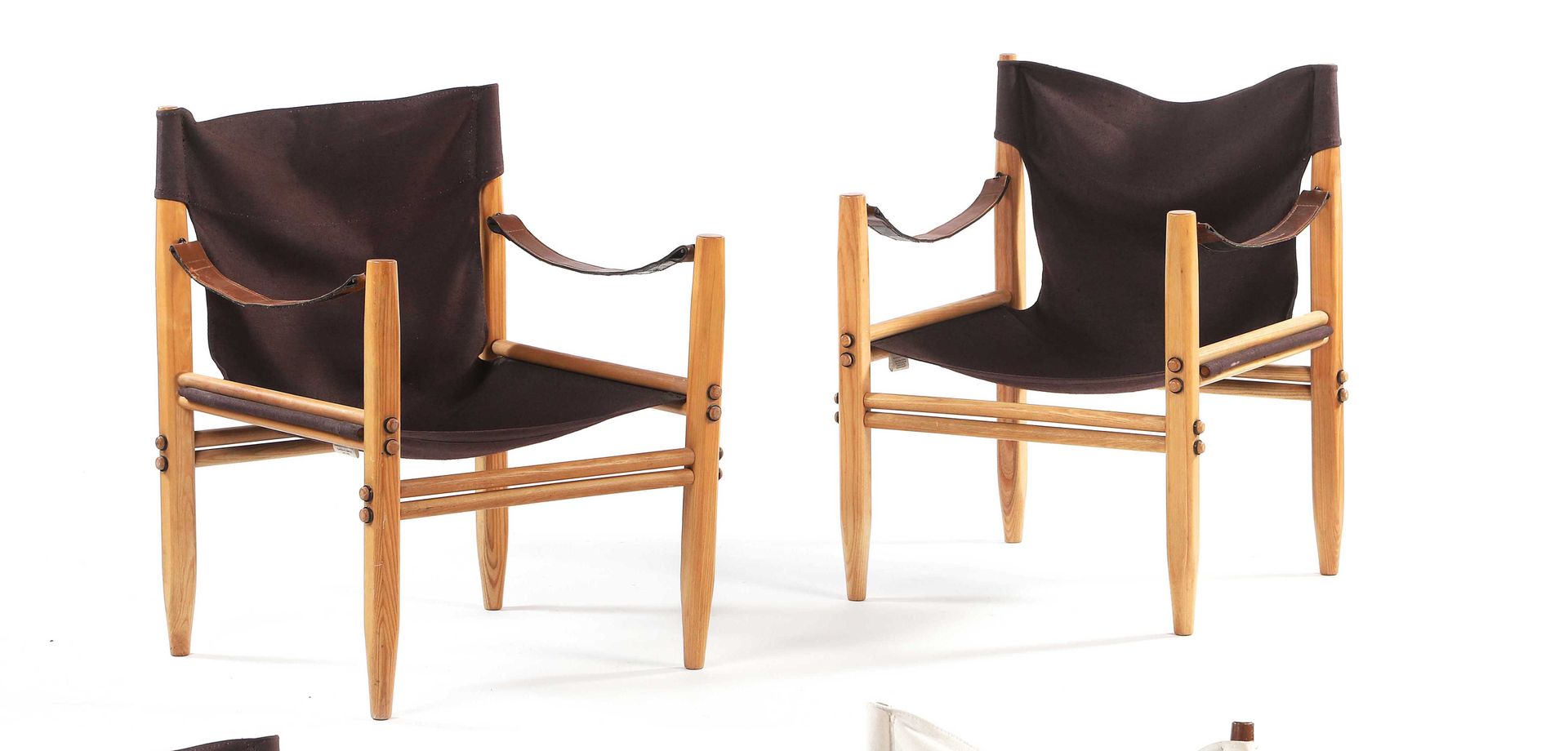 Null Gian Franco LEGLER

(XX)

Paire de fauteuils dits Oasi 85

Hêtre, toile, cu&hellip;
