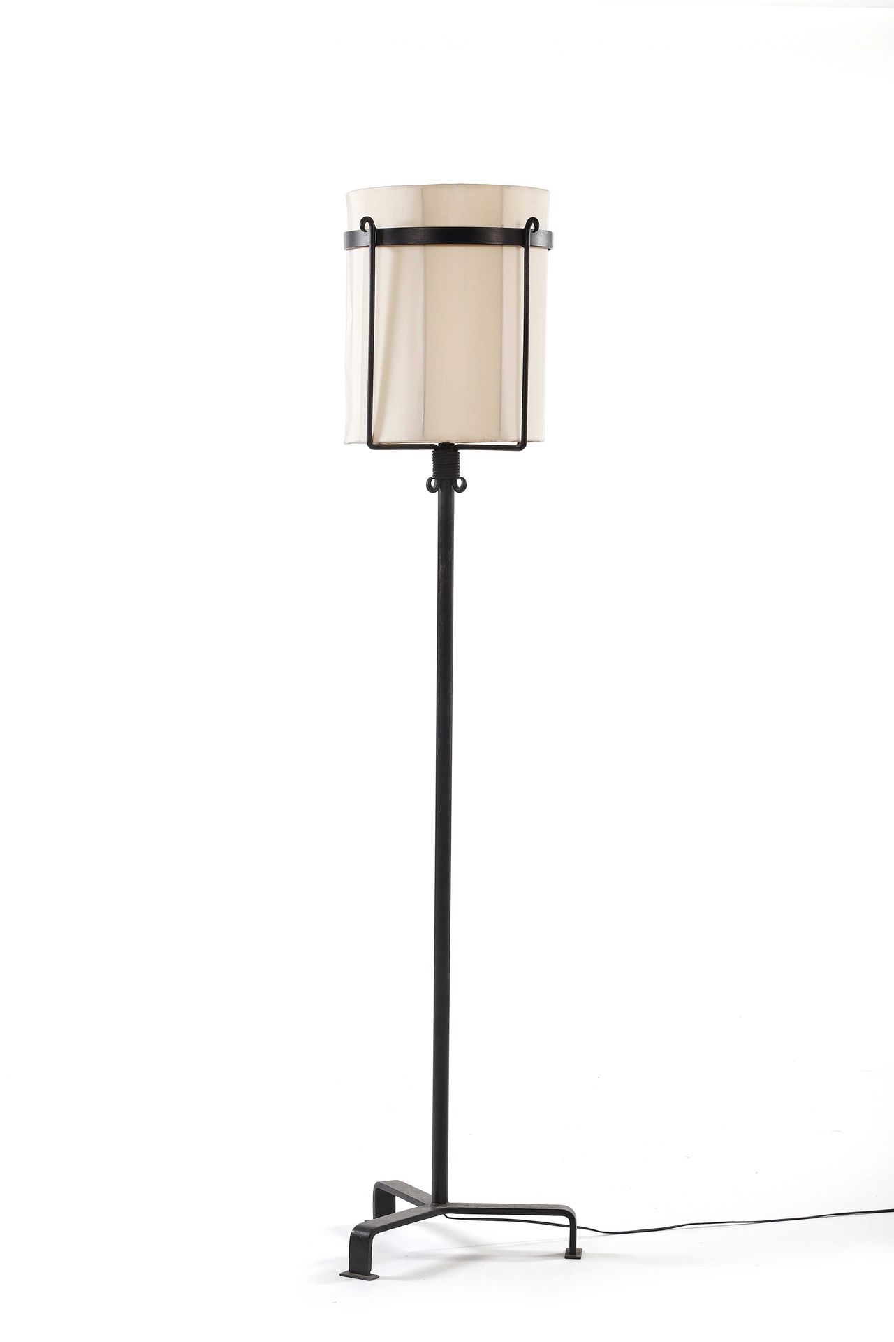 Null FRENCH WORK 

Floor lamp Metal, fabric H. : 159 cm. Circa 1955 

Floor lamp&hellip;