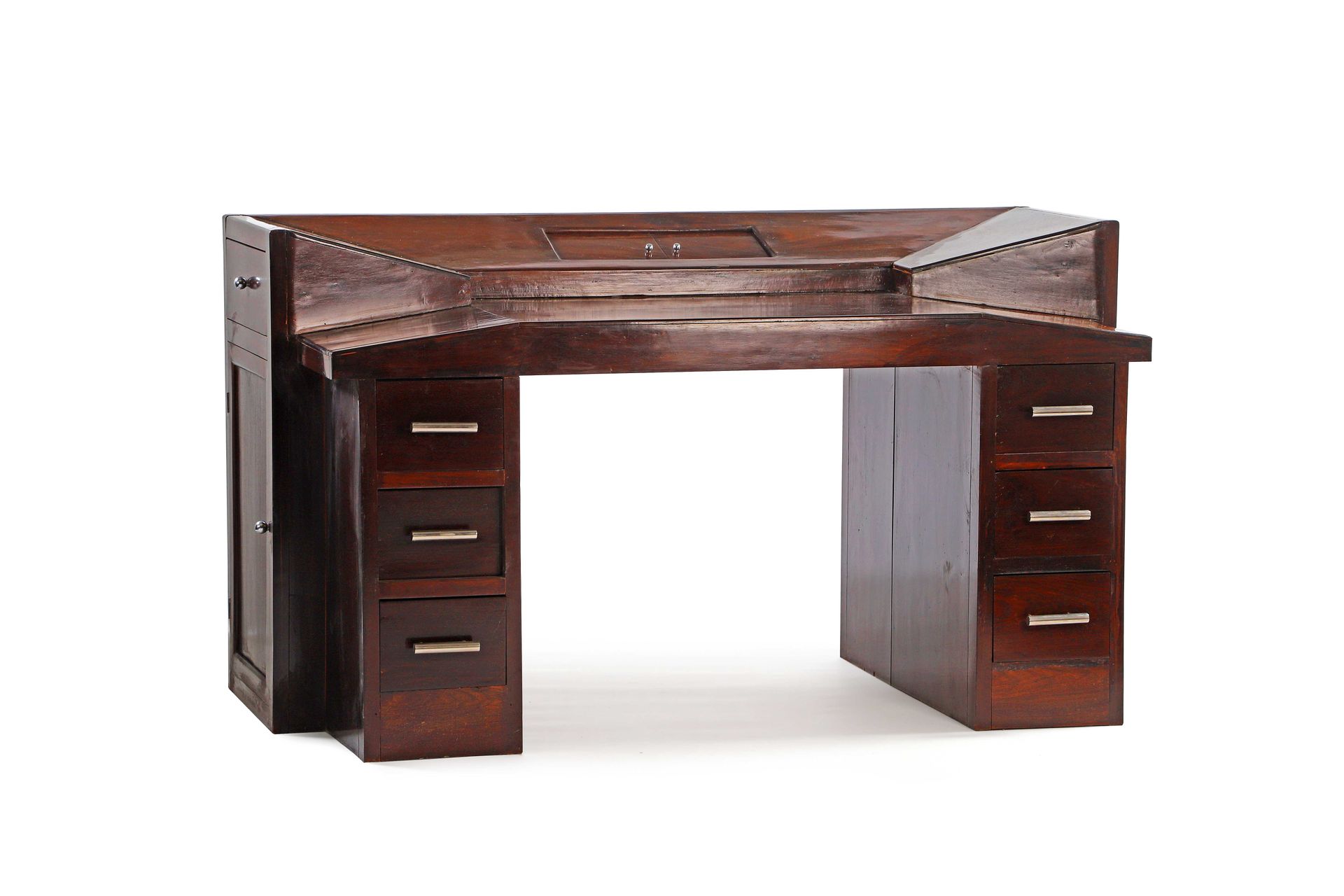 Null FRENCH WORK 

Desk Rosewood veneer, metal 95 x 170 x 81 cm.Circa 1950 

Des&hellip;