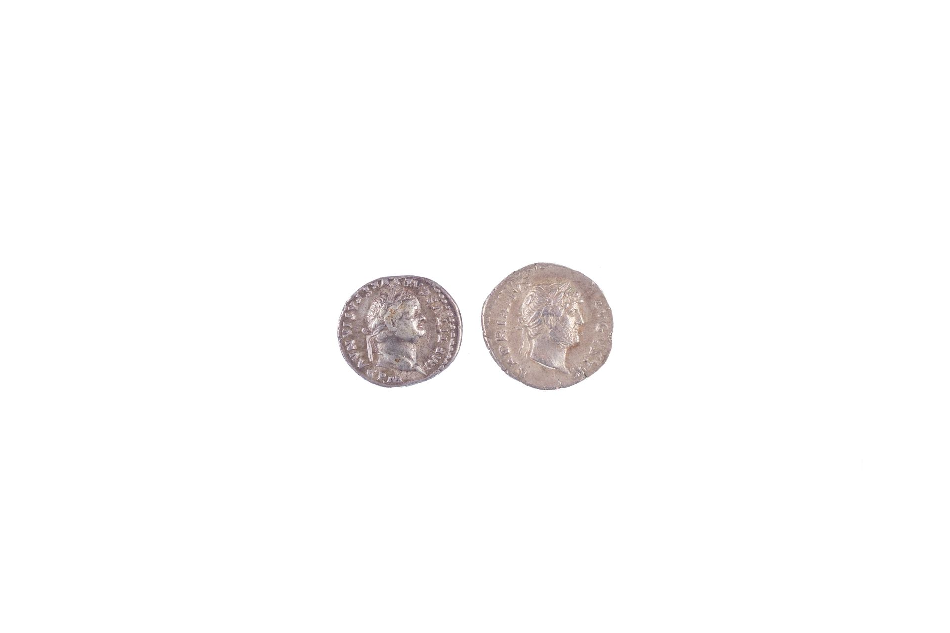 Null 2 Denarius :

Titus 61-81 AD. Silver. 3,27 gr. His head laureate right. R/ &hellip;