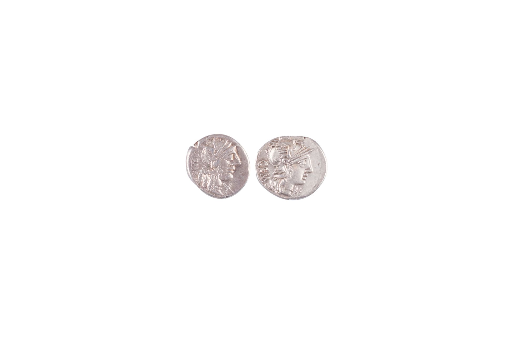 Null 2 Deniers :

Fania 149 BC. Silver. 3,38 gr. Head of Rome right. R/ Victory &hellip;