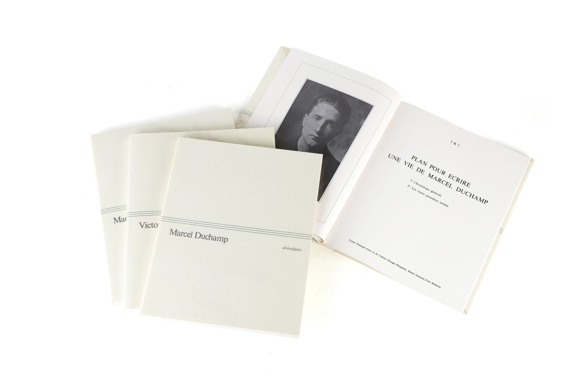 Null 马塞尔-杜尚的作品

在巴黎，由国家现代艺术博物馆，乔治-蓬皮杜中心，1977年，4卷在4°，平装本。

全套包括4卷：T 1.年表/撰写马塞尔-杜尚&hellip;