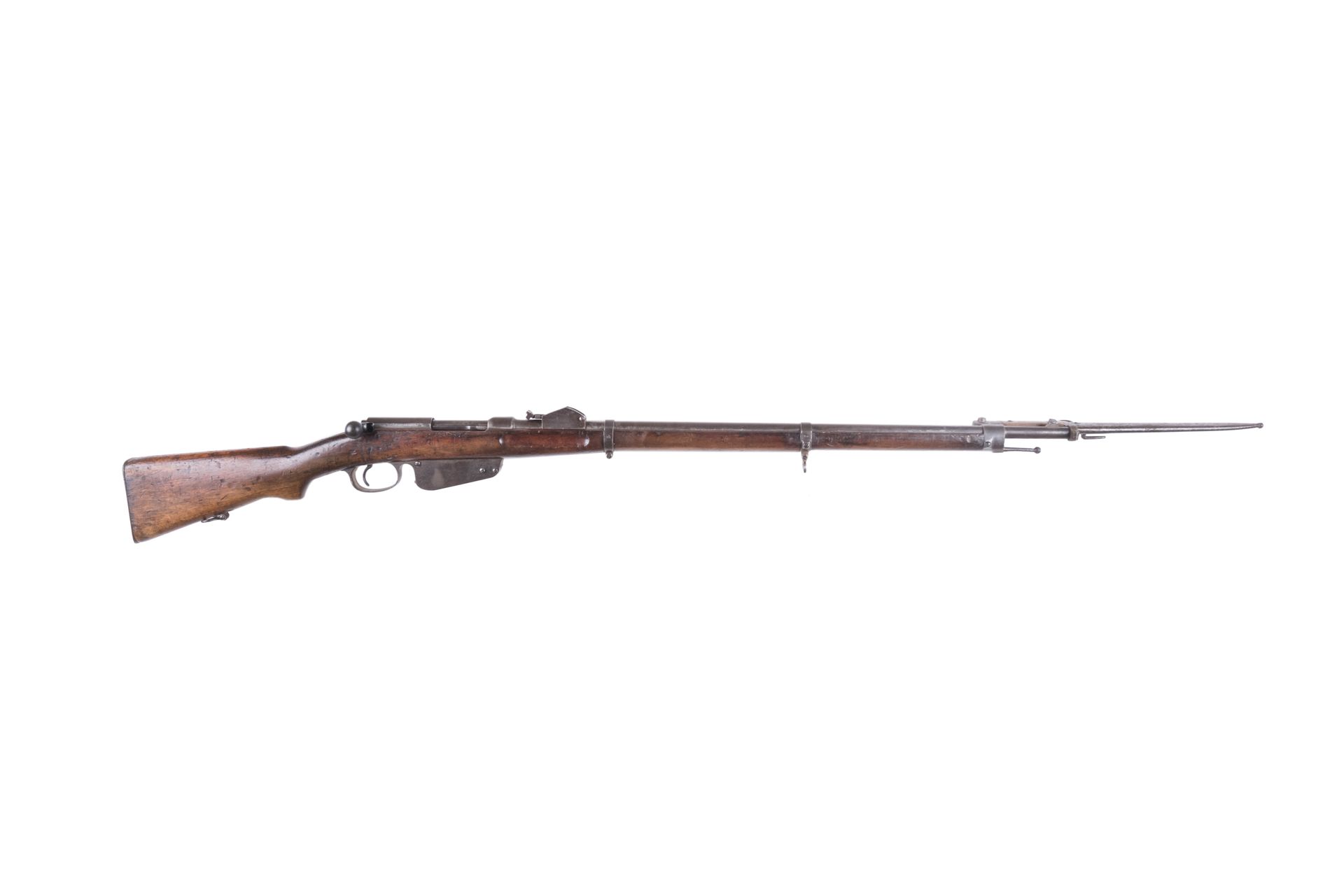 Null 奥地利曼利夏步枪1888年。

圆形枪管，有青蛙，印有雷鸣般的 "OEWG"。铁制配件。胡桃木枪托，有序列号。

背板上印有 "55 R 621"。
&hellip;