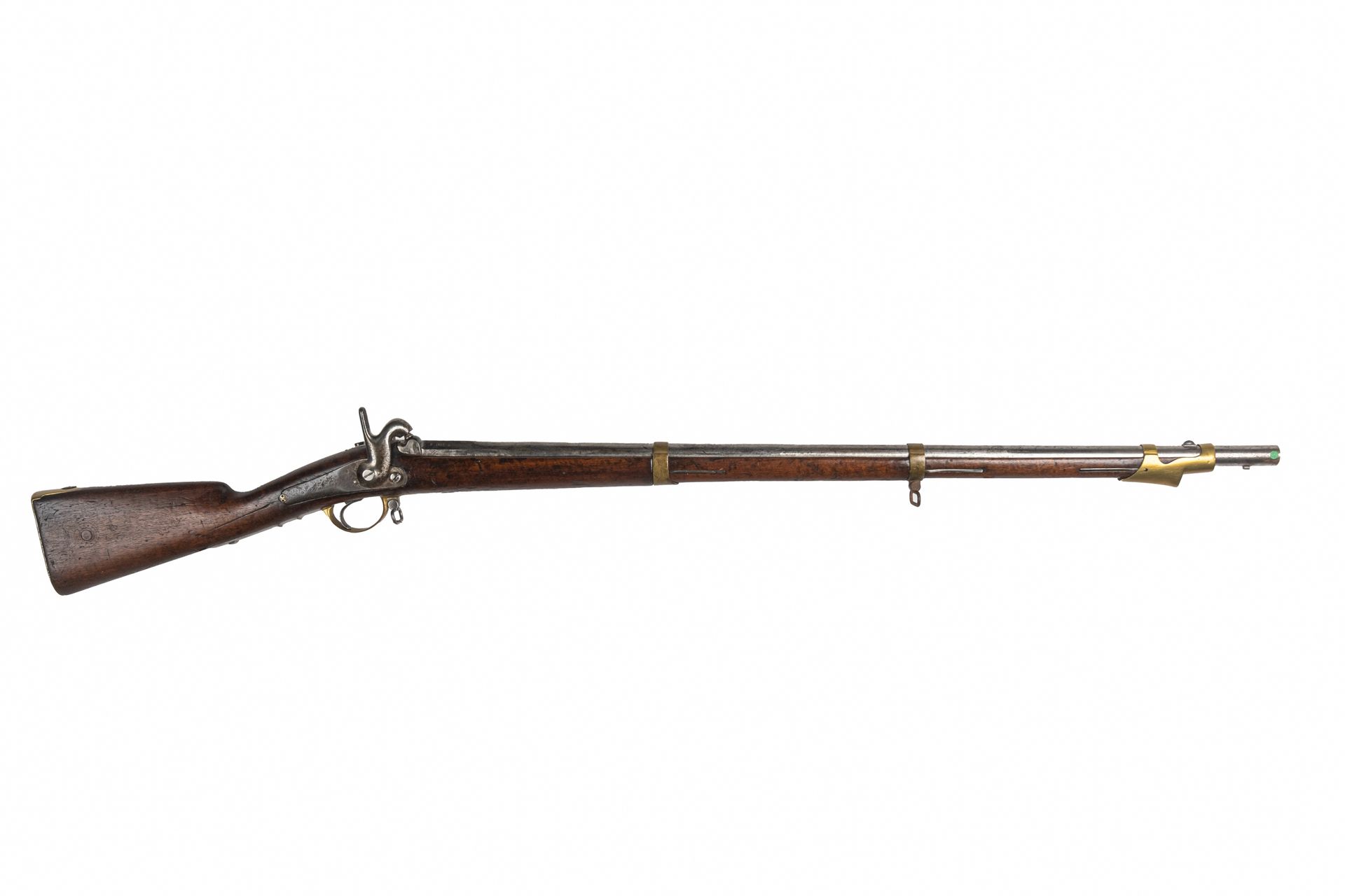 Null 1853年T型打击乐龙式步枪。

圆形枪管，带有1853年的霹雳火。被击中的后座Mle 1853 T。

后锁上刻有 "Mre Nle de Chât&hellip;
