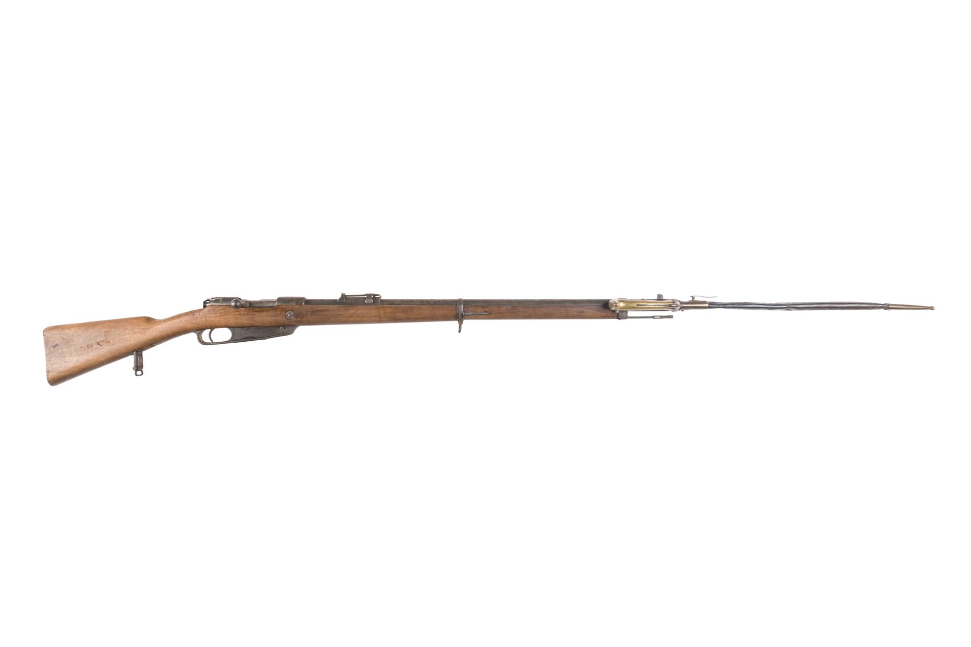 Null 
Gewehr 1888-05步枪，8毫米口径。 




圆形枪管，后视镜打孔，标有 "SPANDAU"，日期为1890年。枪托上标有 "Gew 8&hellip;