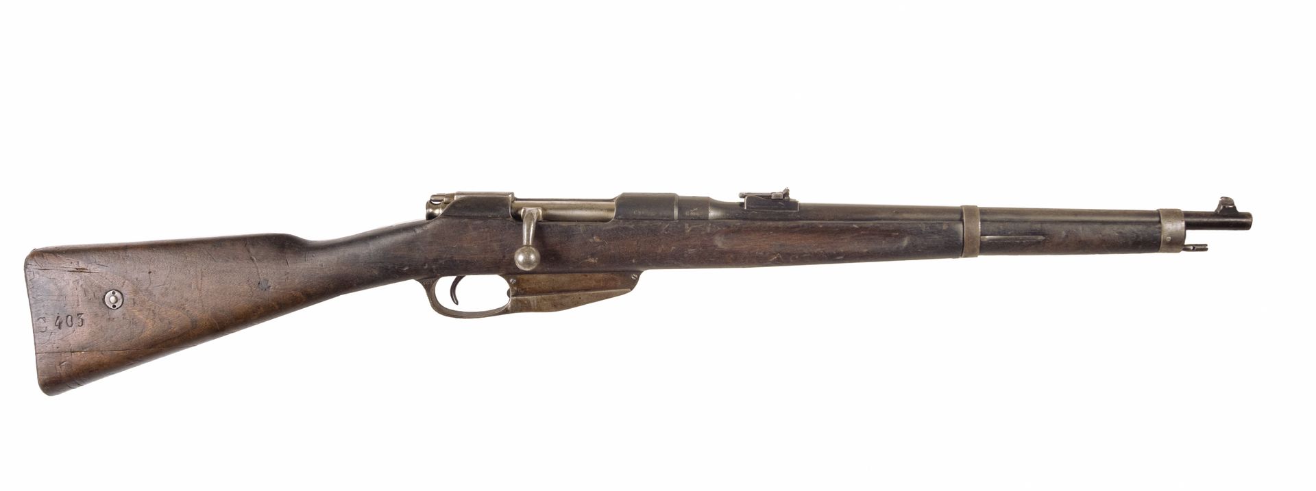 Null 
葡萄牙曼利夏步枪1896年口径6.5毫米。 




桶内有青蛙，有字母CI。枪托 "STEYR 1896"，核桃木枪托有裂纹。 




序列号 &hellip;