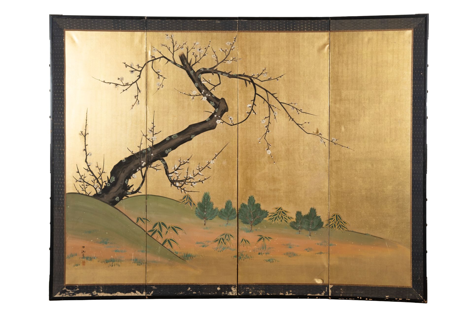 Null Giappone, XX secolo 

Paravento a quattro foglie con albero su sfondo oro.
&hellip;