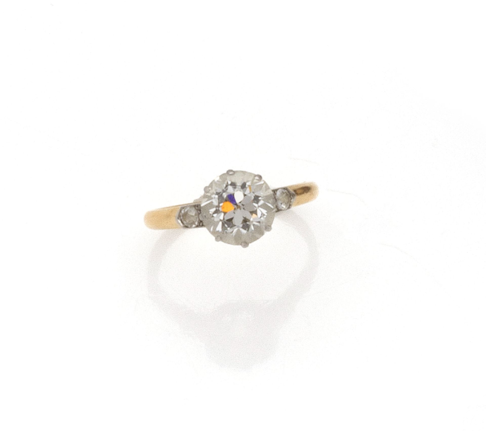 Null Ring in 18K (750/1000) yellow gold and platinum (850/1000), with a central &hellip;