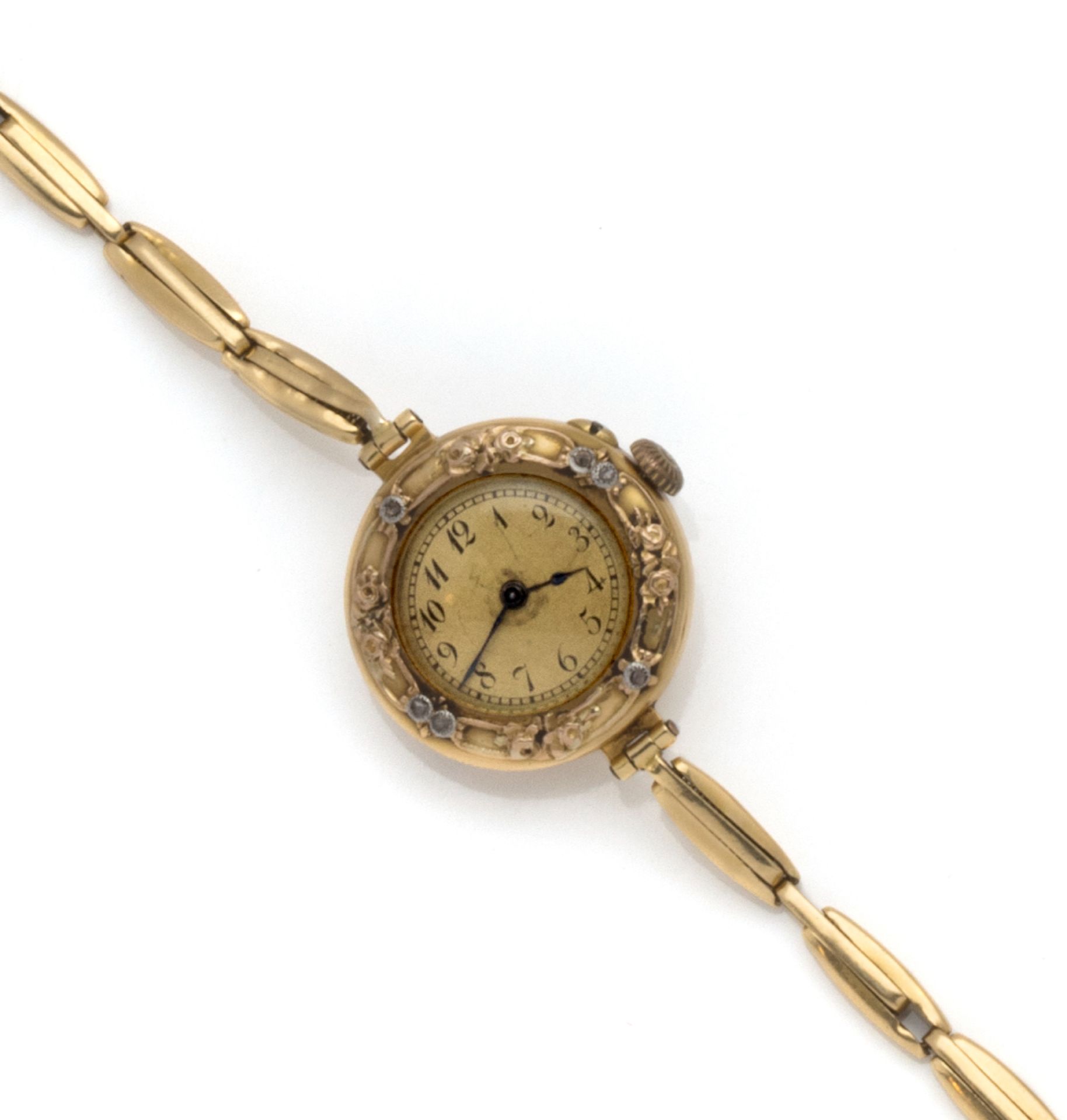 Null ANONYME

Montre bracelet de dame en or 18K (750 millièmes) cadran doré, min&hellip;