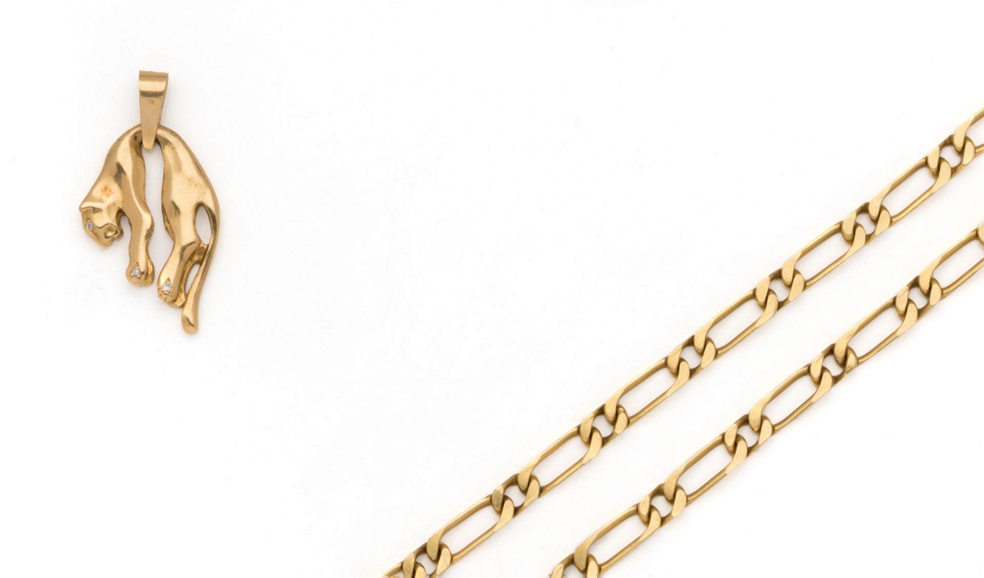 Null 18K (750/1000) yellow gold chain with figaro links. Ratchet clasp with "8" &hellip;