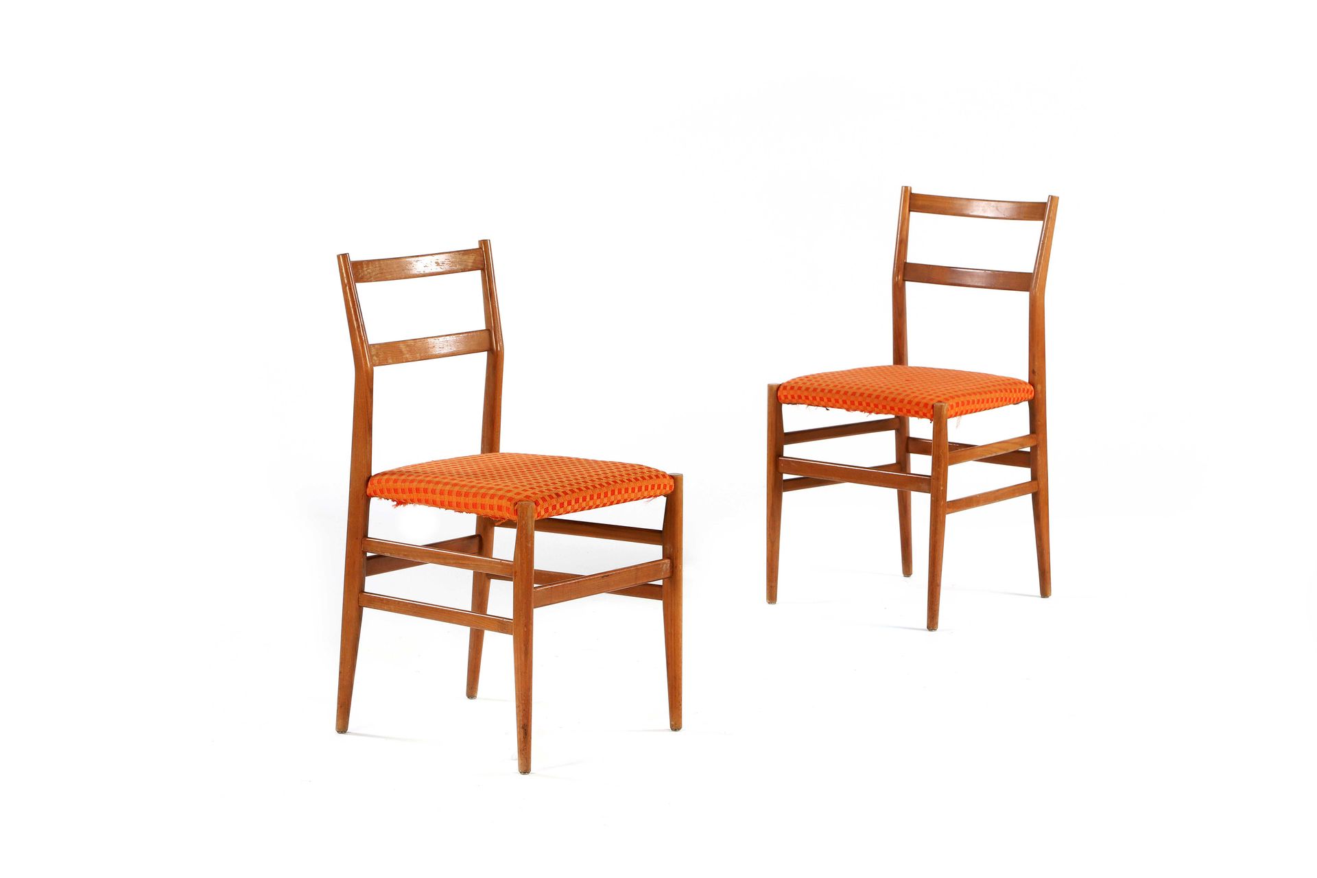 Gio PONTI (1891-1979) Pareja de sillas llamadas 646 o Leggera
Fresno, imitación &hellip;