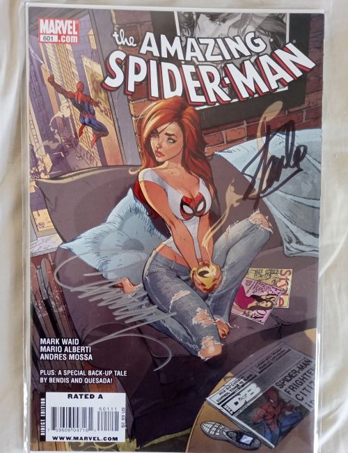 Null MARVEL, The Amazing Spiderman #601 有Stan Lee的签名，有鉴定证书
