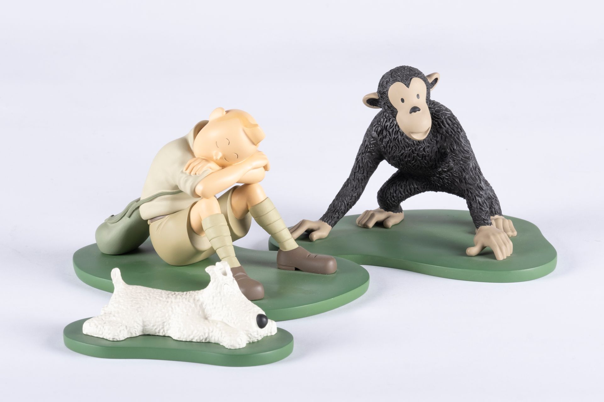 HERGÉ, Georges Remi dit (1907-1983) 
Moulinsart résine, ensemble de 3 statuettes&hellip;