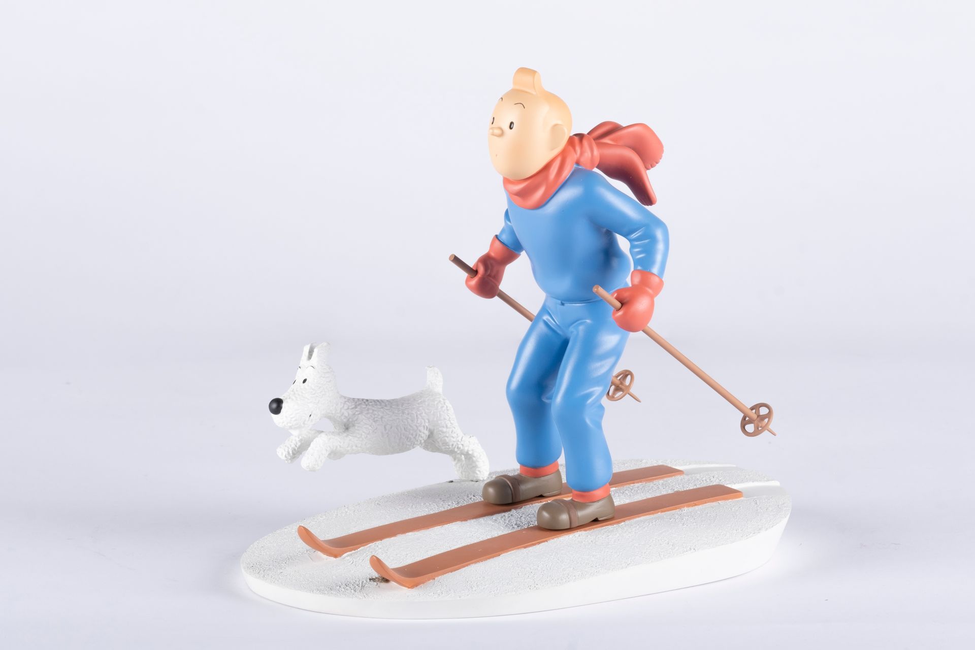 HERGÉ, Georges Remi dit (1907-1983) Moulinsart resin, Ref.45930, Tintin on skis &hellip;