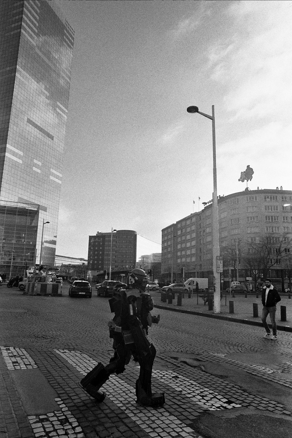 Marie L'Hoir Belgian Photographer Kimbalabala che attraversa Bruxelles, fotograf&hellip;