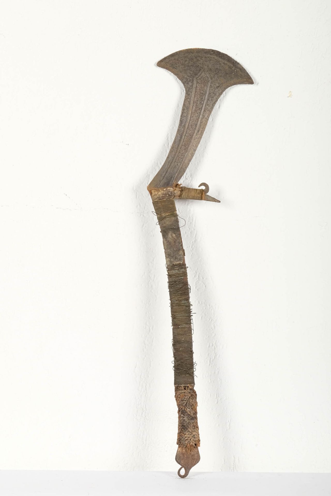 Arme – Armurerie 
Cuchillo de colmillo, 66,4cm