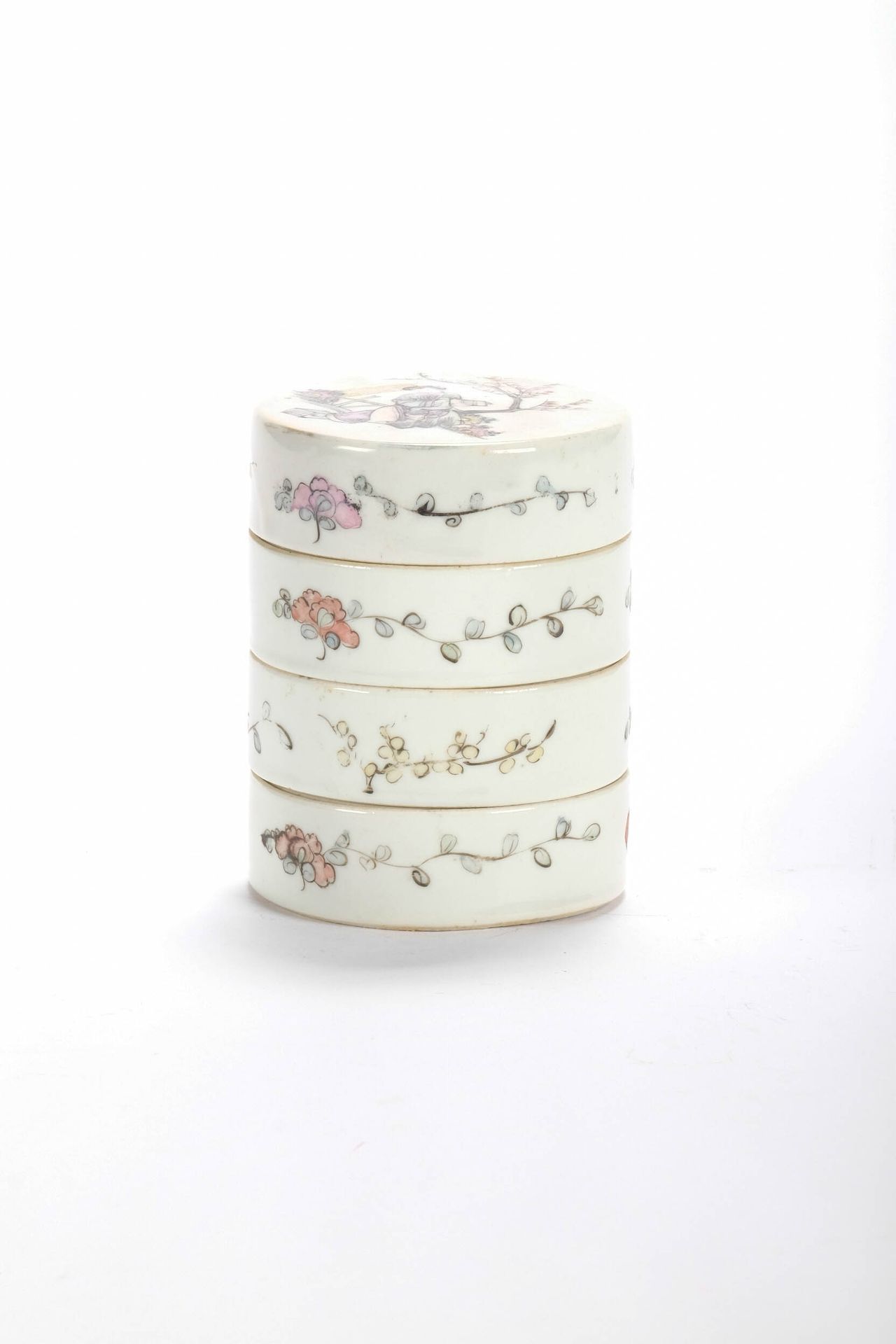 CHINE (CHINA, 中国) Porcelain pot with 4 compartments. H 11 cm D 8 cm. XIX (2 smal&hellip;