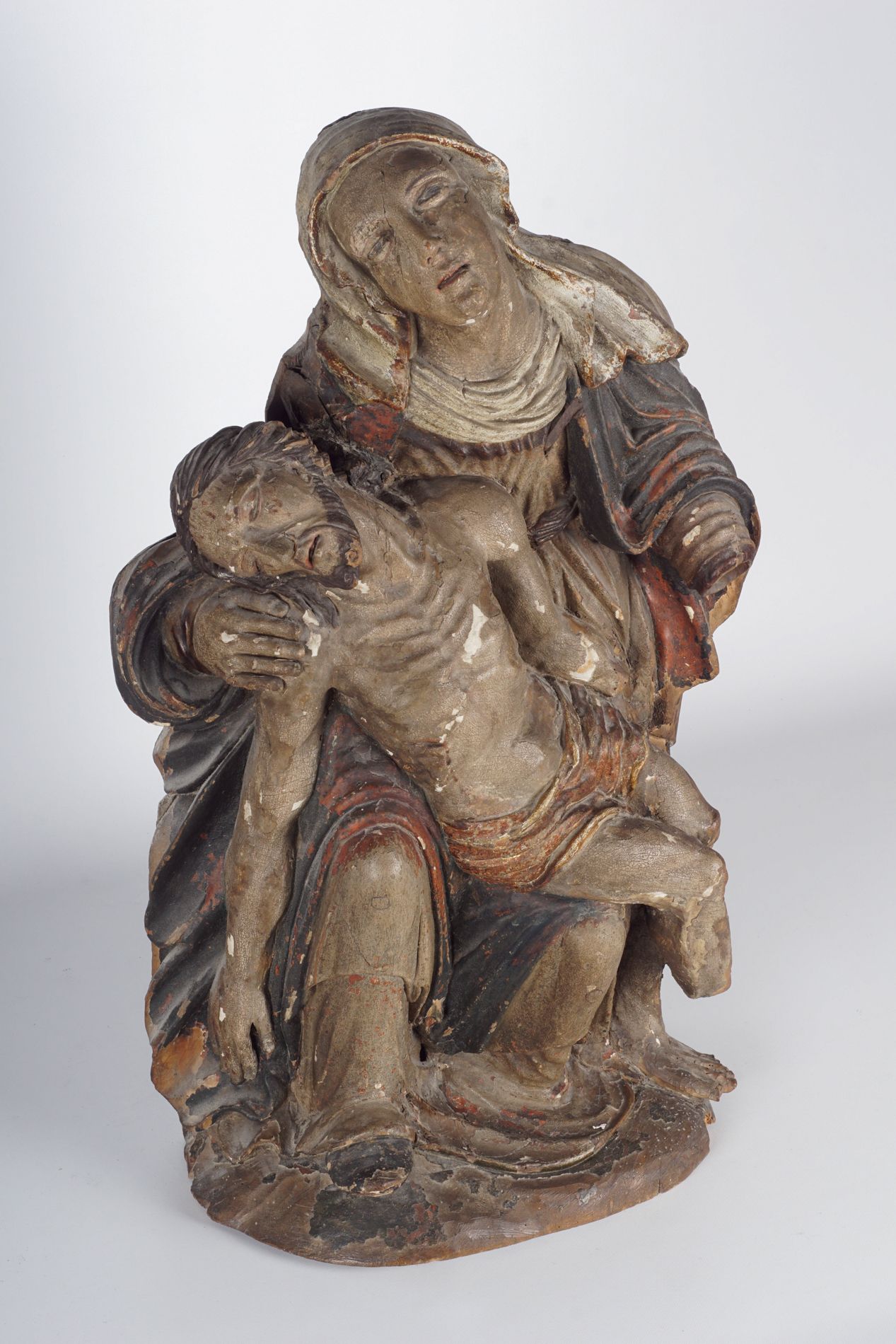 Pays-bas Méridionaux ou France, XVIe siècle. 
Pieta in polychrome wood. Still ma&hellip;