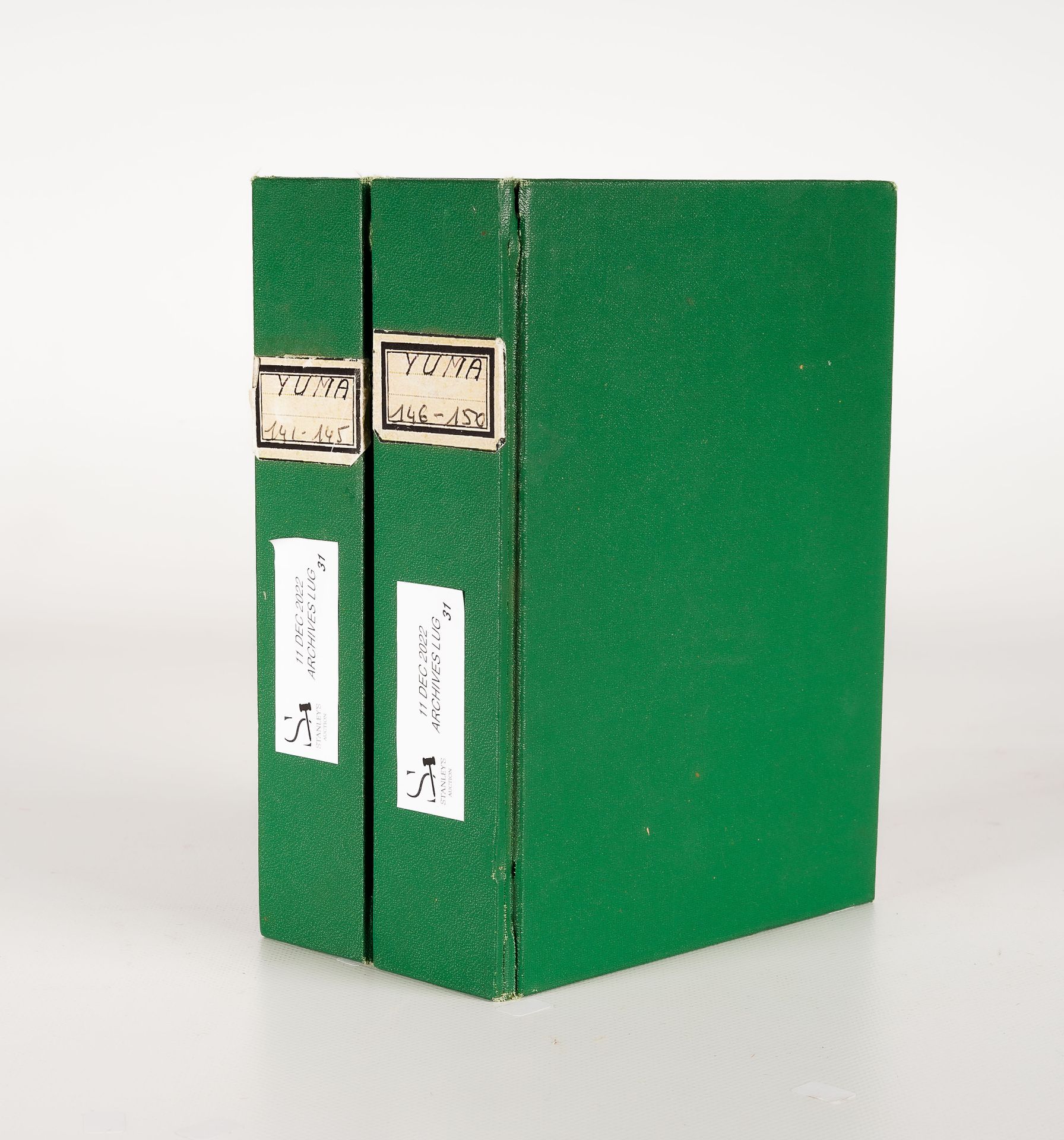 LUG SEMIC, ARCHIVES COMICS 两个LUG活页夹，上面有YUMA第141至150号，绿色布面，尺寸为H 18 x 13厘米