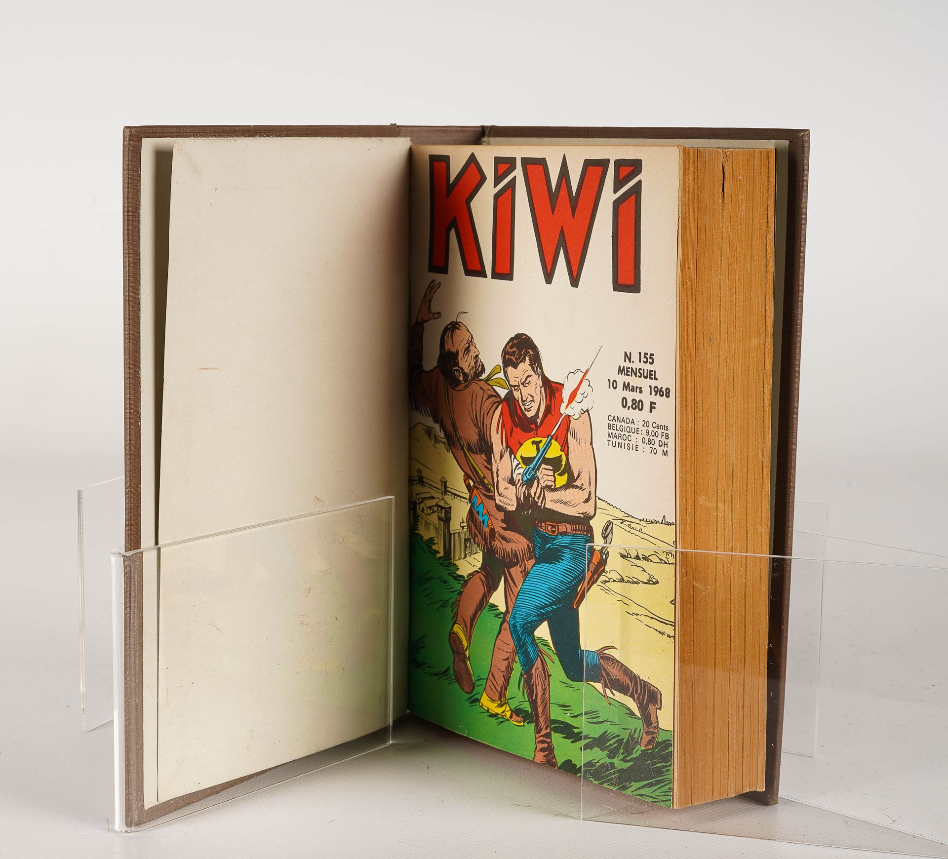 LUG SEMIC, ARCHIVES COMICS 有6个KIWI 155至160号的活页夹，棕色人造革，尺寸为H 18 x 13厘米