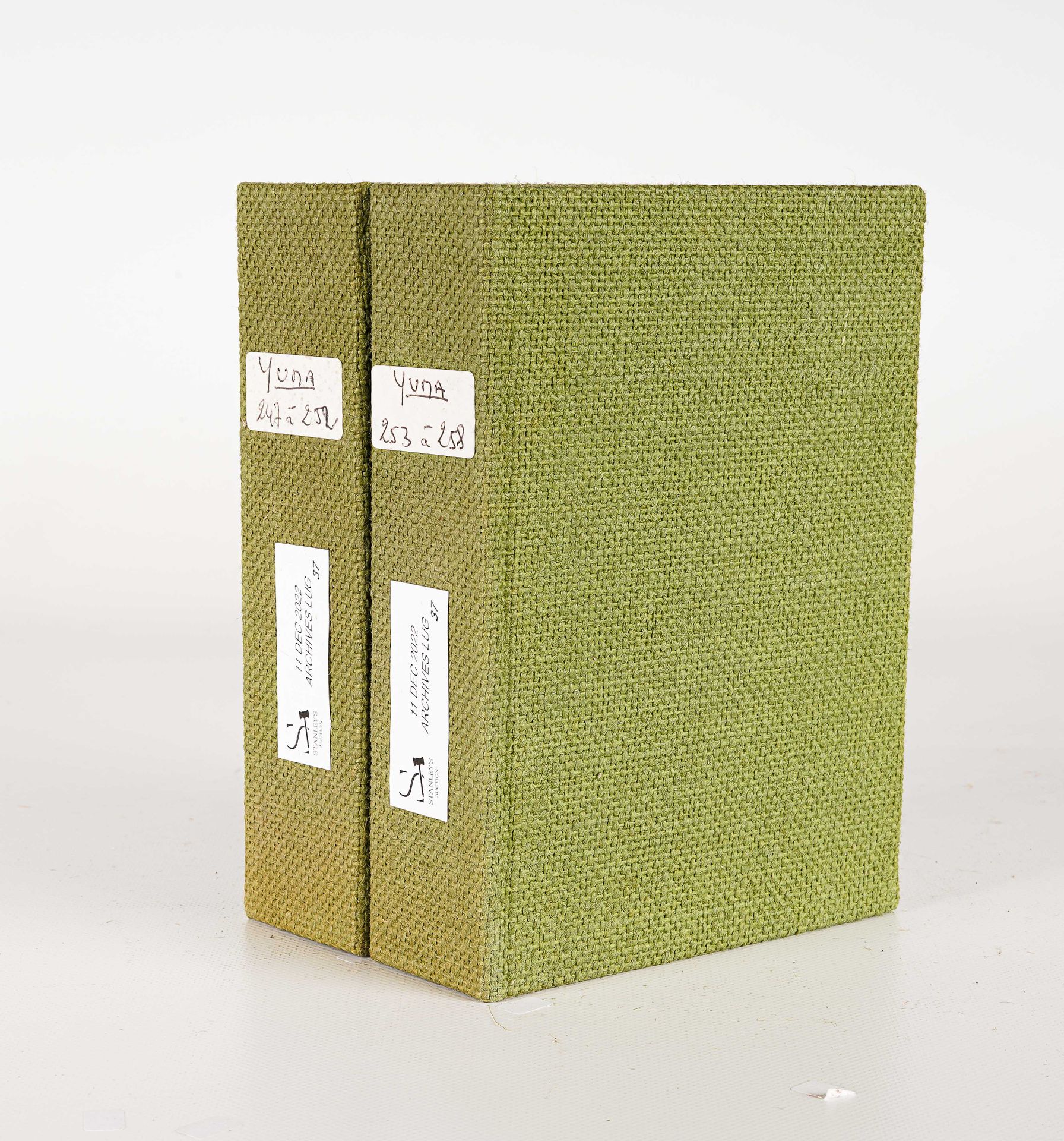 LUG SEMIC, ARCHIVES COMICS Zwei LUG Verlagsbände mit den YUMA Nr. 247 bis 258, f&hellip;