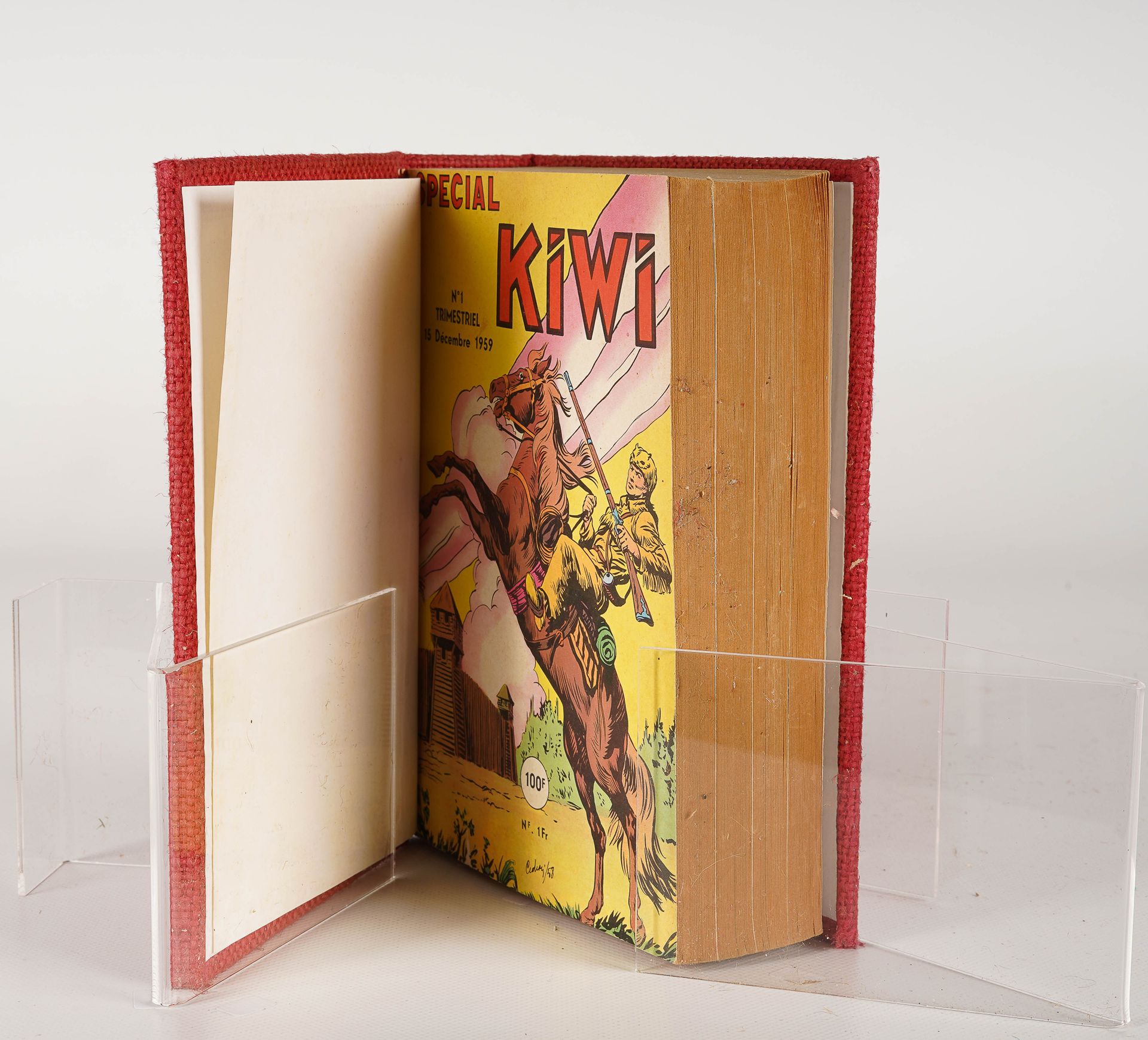 LUG SEMIC, ARCHIVES COMICS LUG publisher's binder with 4 Special KIWI n° 1 to 4,&hellip;